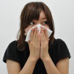 顔が脂臭い原因と対策。顔の臭いを消すには？